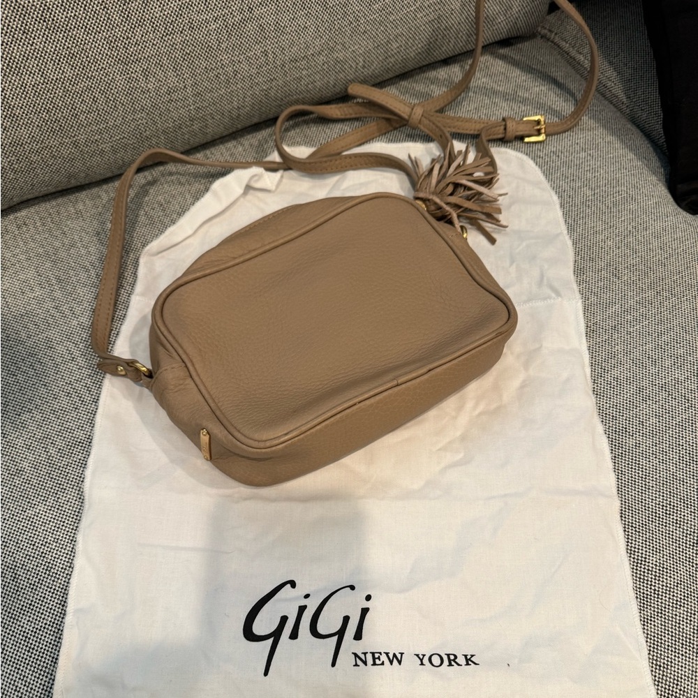 Gigi New York Madison crossbody bag in stone